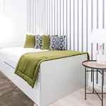 Liiiving In | Cosy Experience
