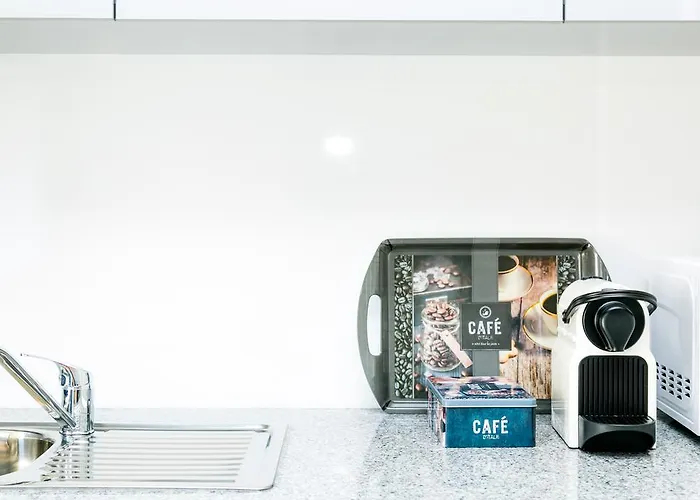 Liiiving In | Cosy Experience * פורטו